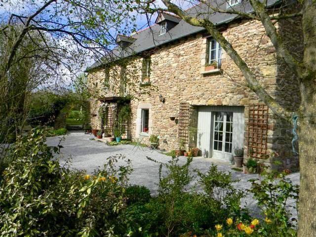 Plouasne Le Domaine De L'Arche Bed & Breakfast エクステリア 写真